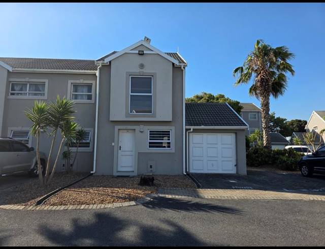 2 BEDROOM APARTMENT FOR SALE IN TOWNSEND ESTATE